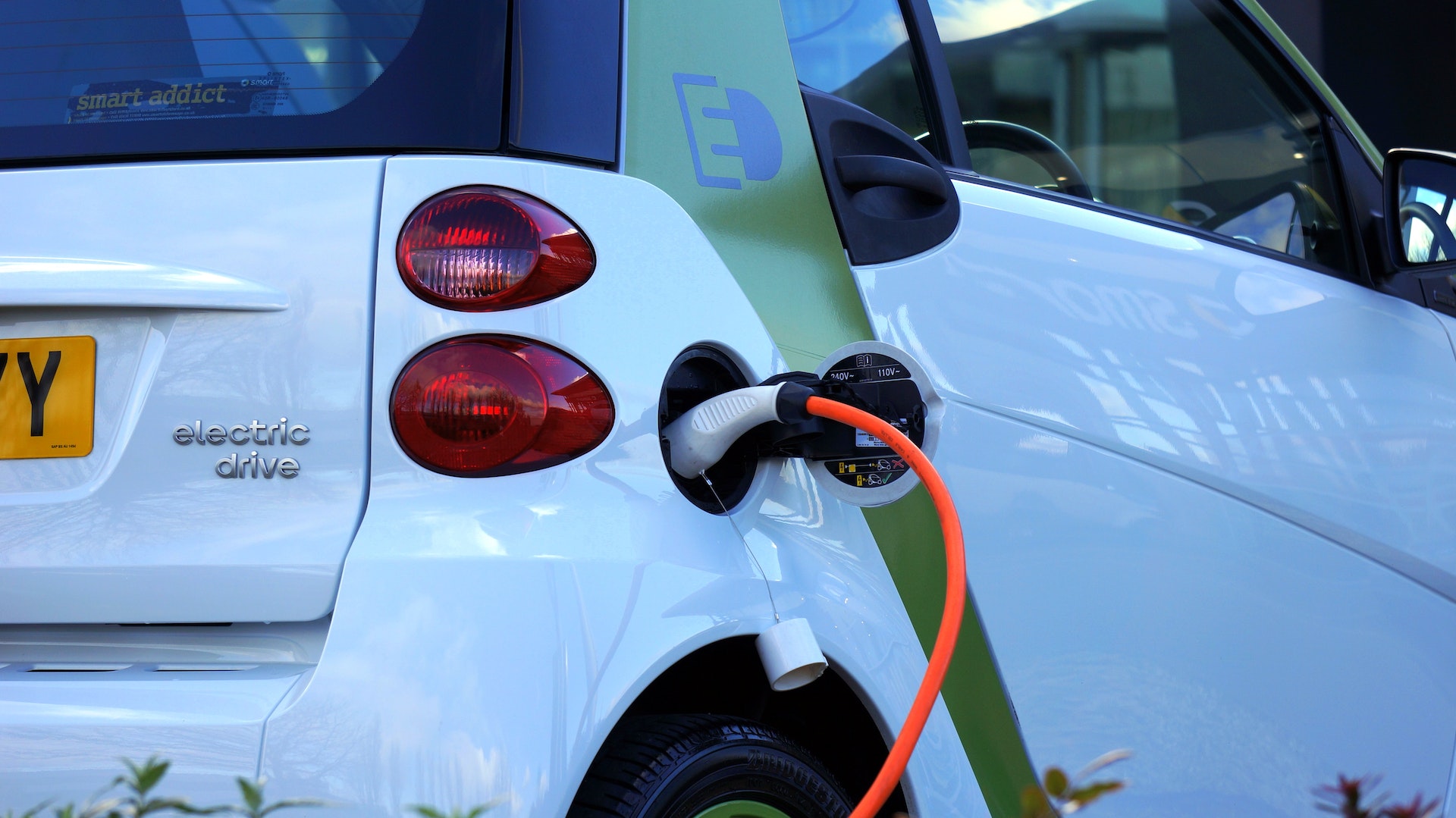 Should You Finance a Hybrid or Electric Car?